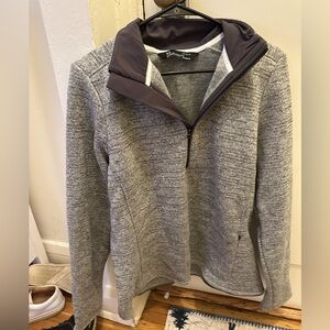 Under Armour Women’s Heather Gray Quarter Zip